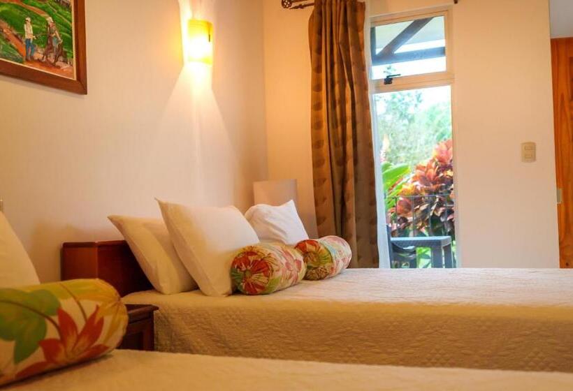 اتاق استاندارد چهار تخته, Eco Arenal