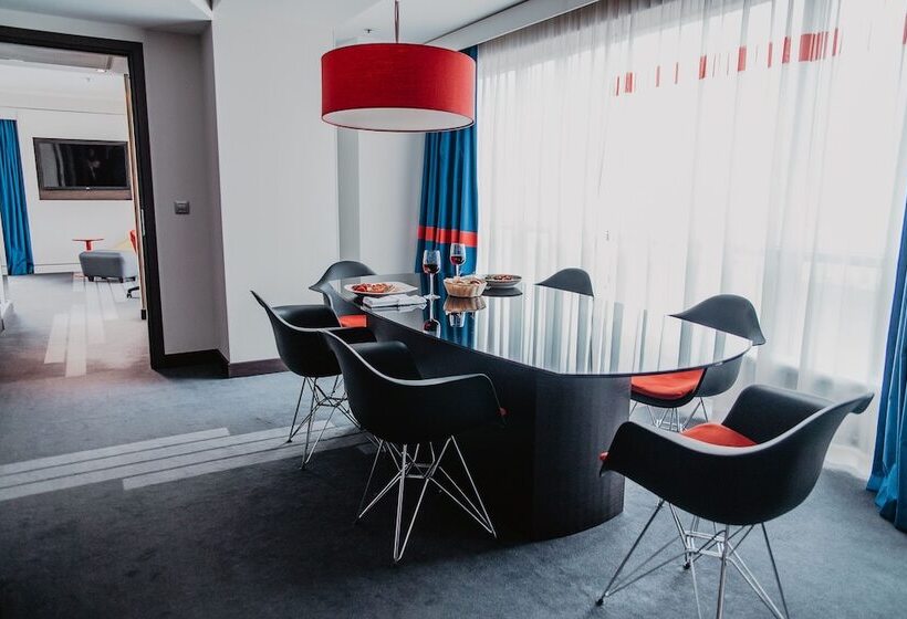 سوییت, Piter Inn Petrozavodsk