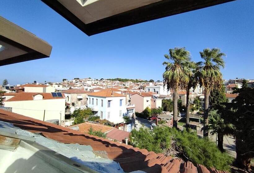 اتاق استاندارد یک نفره, Porto Lesvos