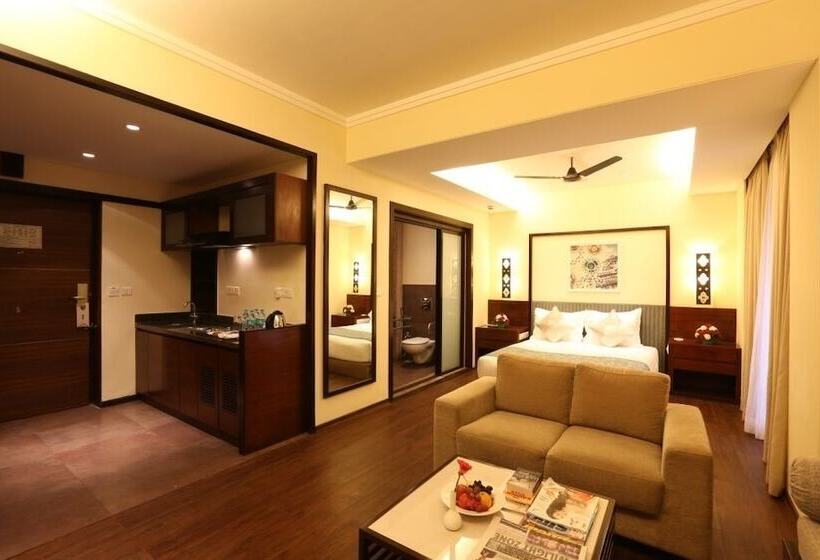 سوییت لوکس, Deltin Suites