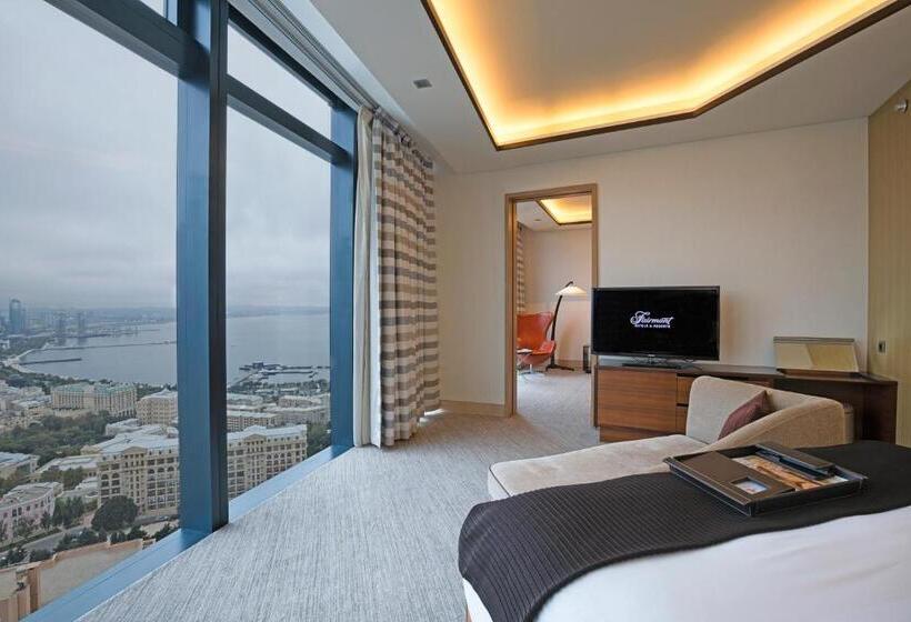 سوییت با چشم‌انداز دریا, Fairmont Baku  Flame Towers