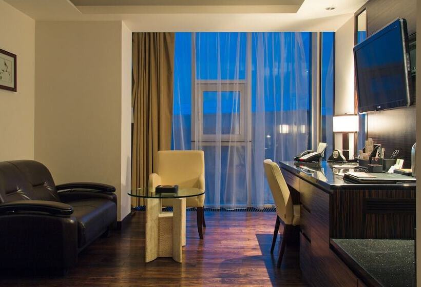 套房, International Hotel Sayen