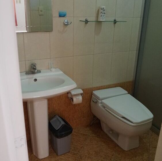 اتاق لوکس با چشم‌انداز دریا, Wellbeach Dive Resort