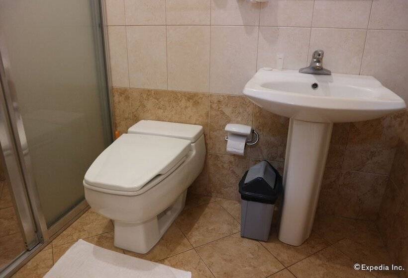 اتاق لوکس با چشم‌انداز دریا, Wellbeach Dive Resort