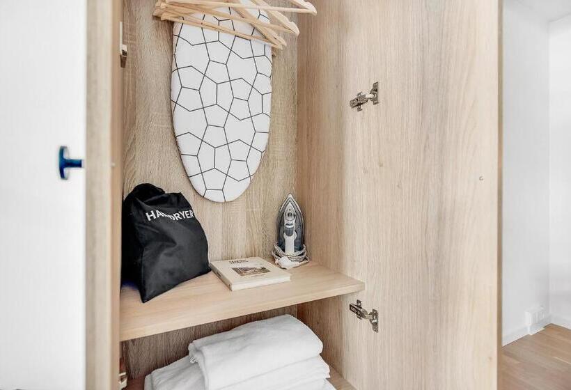 استودیوی استاندارد, Studio1a Hotel Apartments