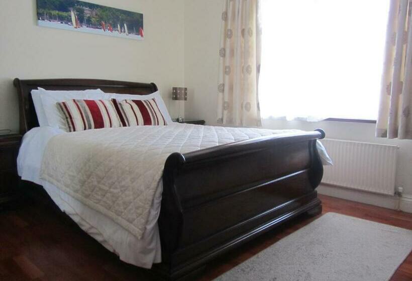 اتاق استاندارد با وان آب گرم, Edencrest B&b
