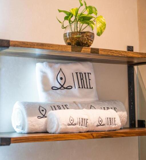 اتاق استاندارد با تخت بزرگ, Irie Tulum