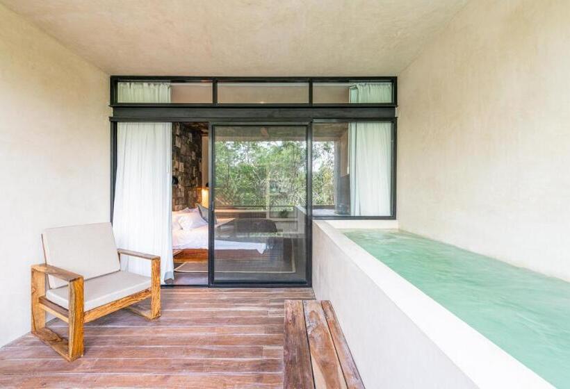 اتاق لوکس با تخت بزرگ, Irie Tulum