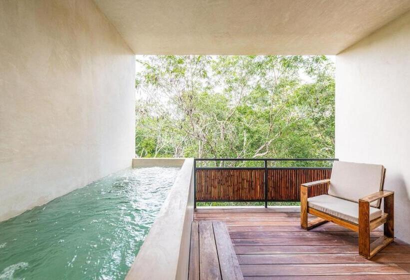 اتاق لوکس با تخت بزرگ, Irie Tulum
