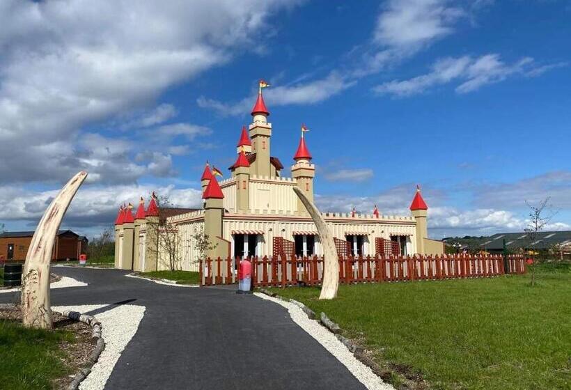 Номер Стандарт с Террасой, Gulliver S Valley, M1, Jct 31