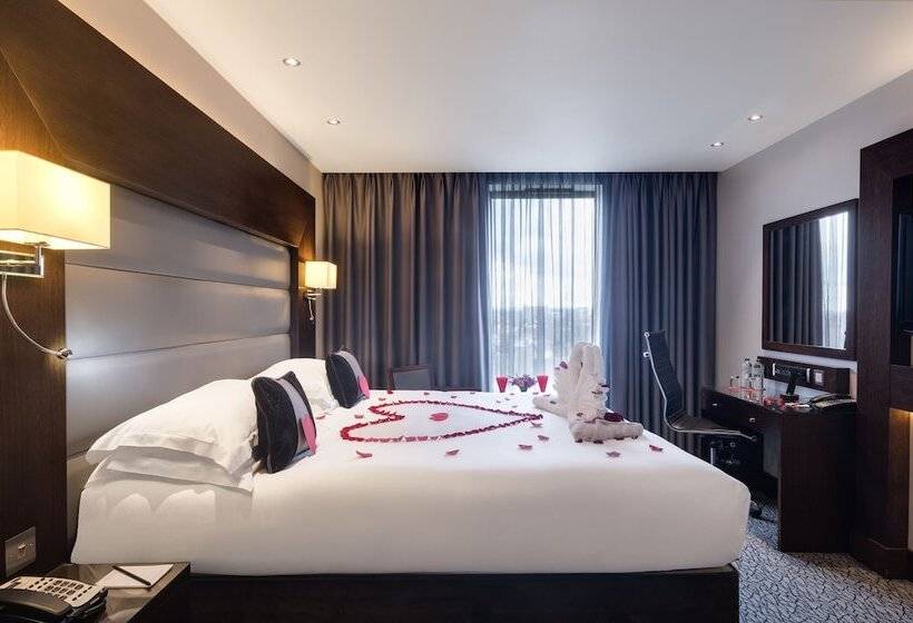 Clubrum, Park Grand Heathrow
