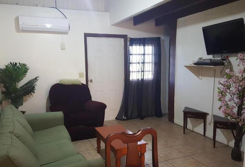 آپارتمان 3 خوابه با چشم‌انداز دریا, Sunset Gardens Guesthouse