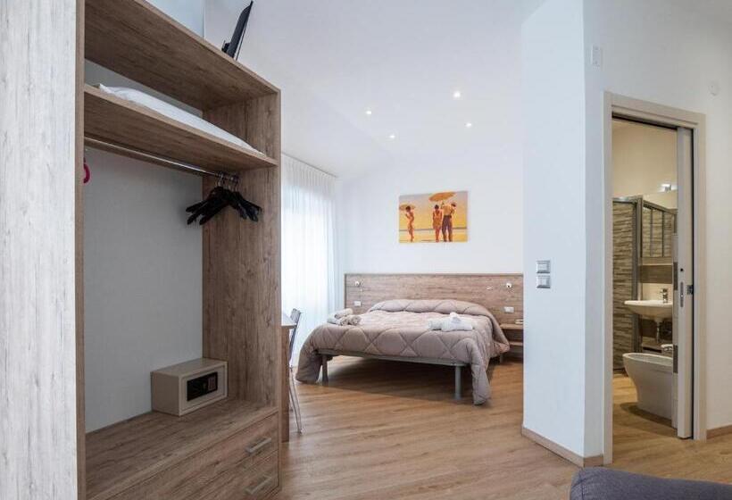Triple Room Sea View, Villa Sorriso