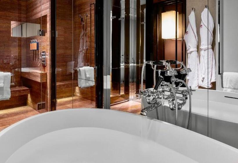 Люкс Executive Кровать Кинг, Mandarin Oriental Guangzhou