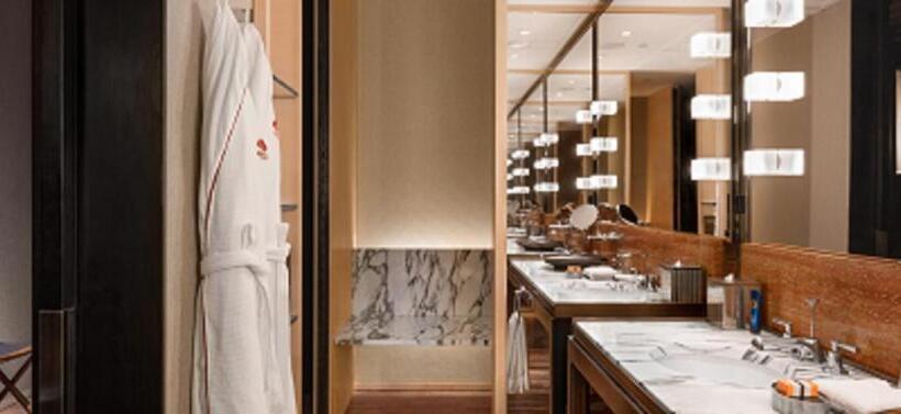 Номер Deluxe Кровать Кинг, Mandarin Oriental Guangzhou