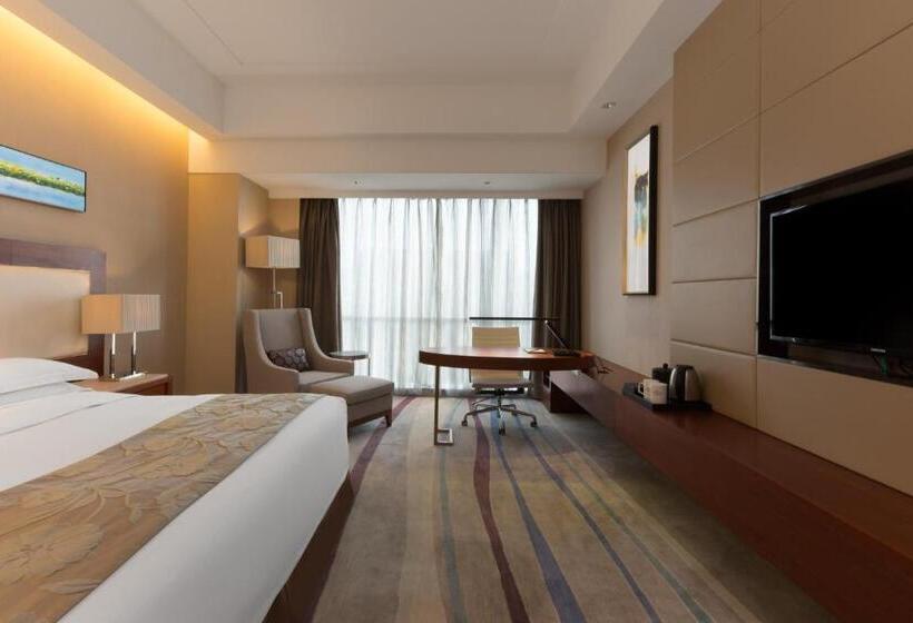 مجموعه ویستا شهر, Crowne Plaza Wuxi Taihu, An Ihg