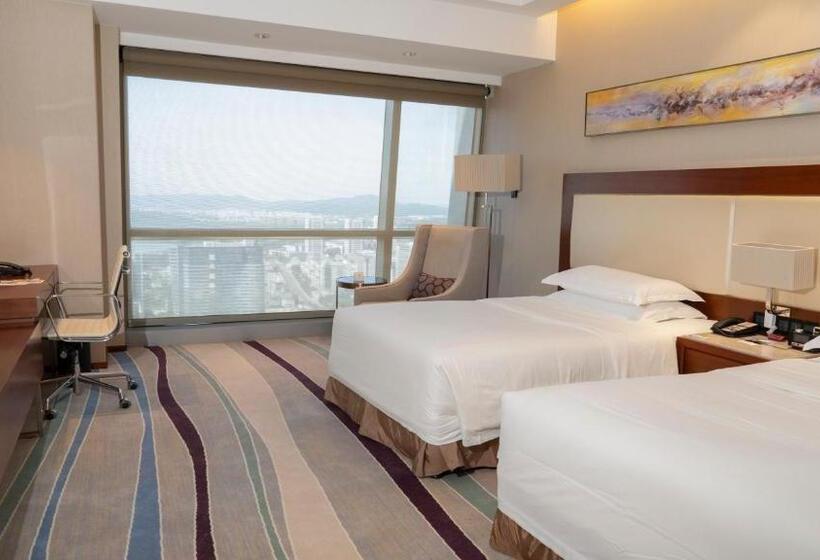 اتاق استاندارد با چشم‌انداز دریاچه, Crowne Plaza Wuxi Taihu, An Ihg