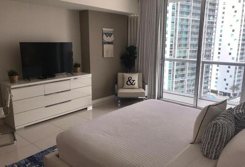 スタンダードスタジオ, Brickell By Miami Vacation Rentals