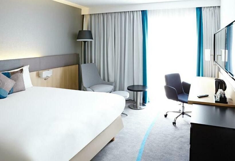 Номер Superior, Novotel London Wembley