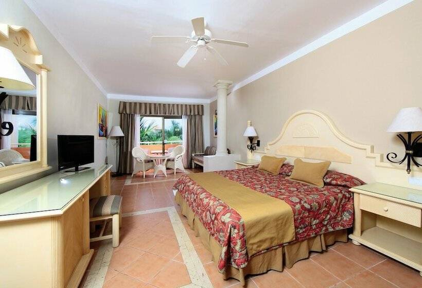 수피리어 주니어 스위트, Bahia Principe Grand Turquesa - All Inclusive