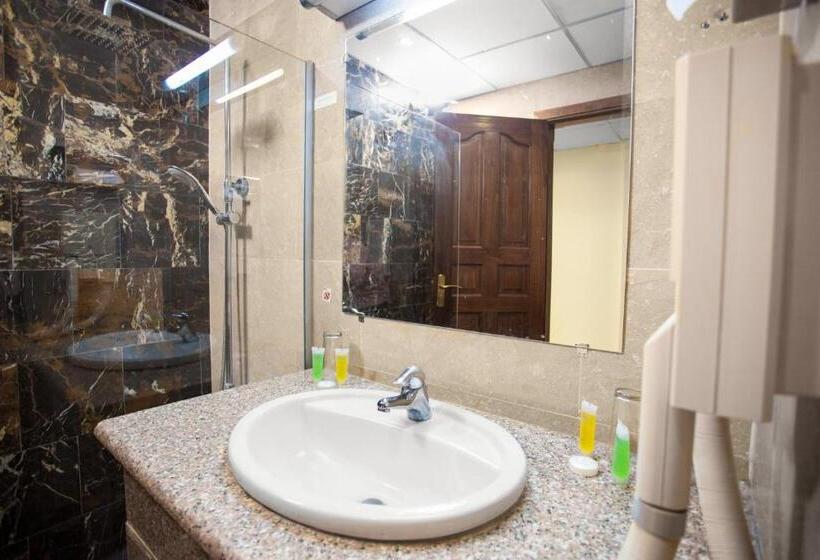 اتاق لوکس, Grand Hotel Madaba