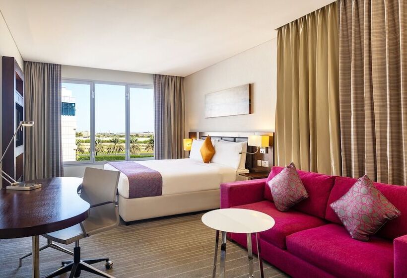 سوییت, Holiday Inn Alseeb Muscat, An Ihg