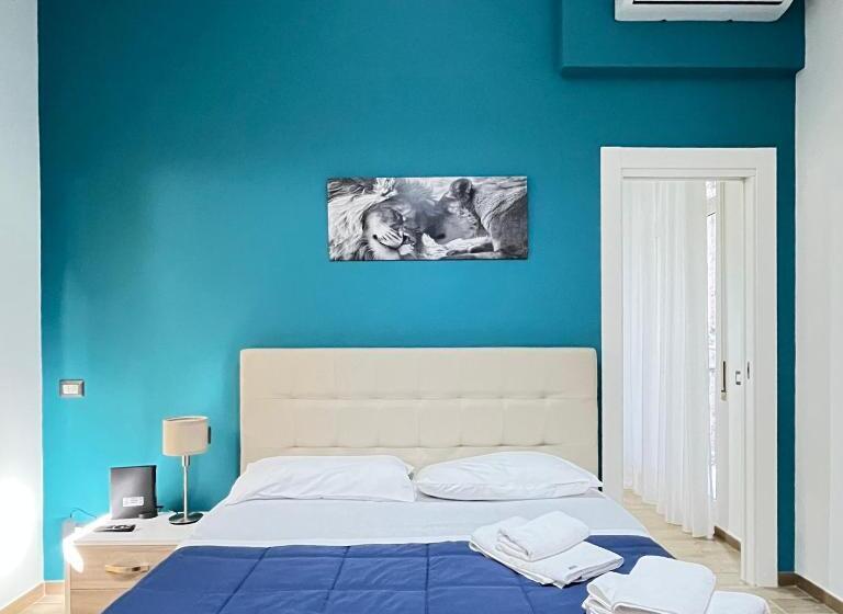 اتاق کلاسیک چهارنفره, Bed Boutique Napoli Colors
