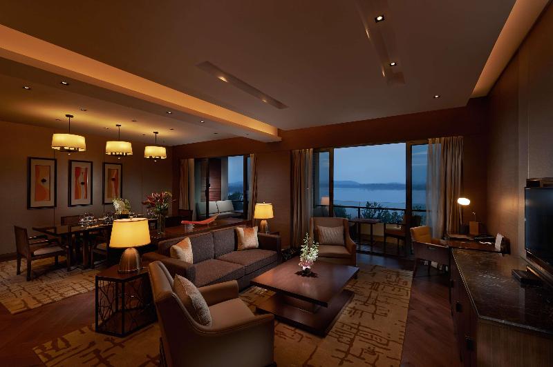 سوئیت با تخت بزرگ, Hilton Wuhan Optics Valley
