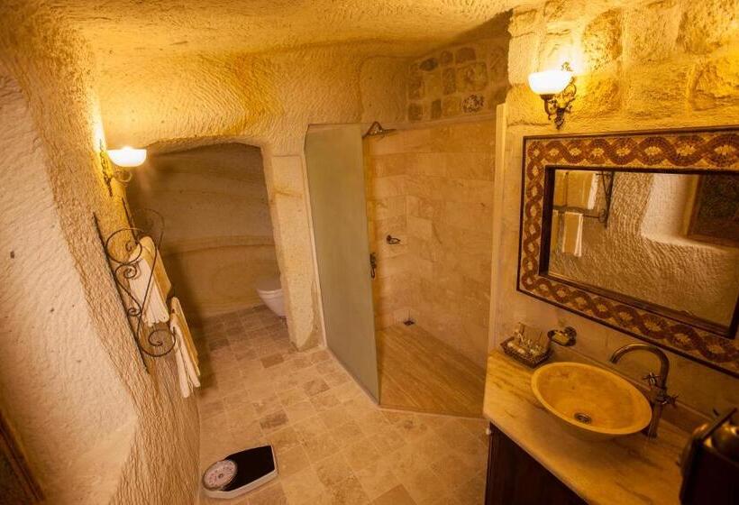 Люкс с Бассейном, Kayakapi Premium Caves  Cappadocia