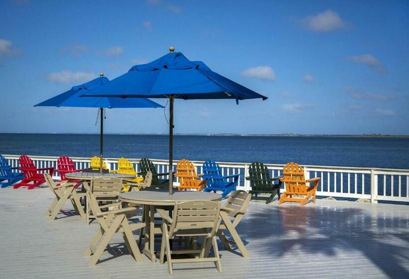 آپارتمان 1 خوابه با چشم‌انداز دریا, 2 Bed Condo With Balcony Facing Pool And Sunsets!