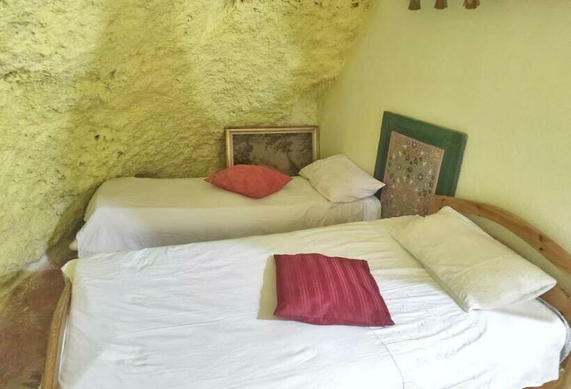 آپارتمان 1 خوابه, Grotte Thami