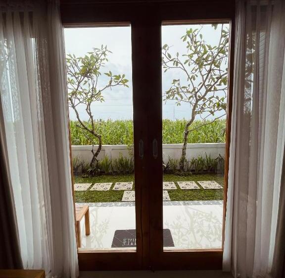 Номер Deluxe, Surfers Villa And Resorts Medewi