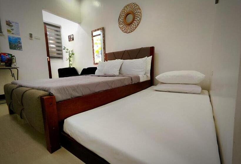 إستديو عائلى, The Philip Ann Resort