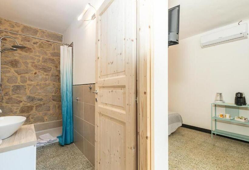 Quarto Estandar, La Torre Dei Colombo