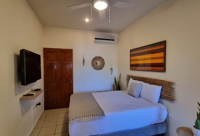 Quarto Estandar, Zulu Surf Hotel Tamarindo