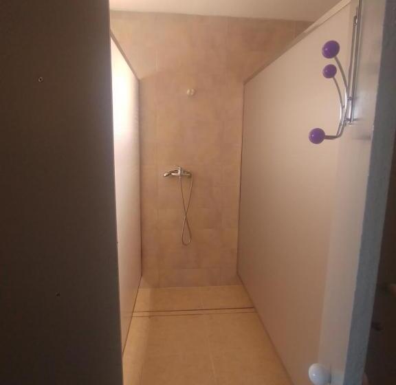 共用房间的床, Albergue Cilleruelo De Bezana
