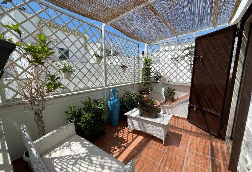 اتاق لوکس چهار تخته, Dimora Bellini Apartment And Rooms