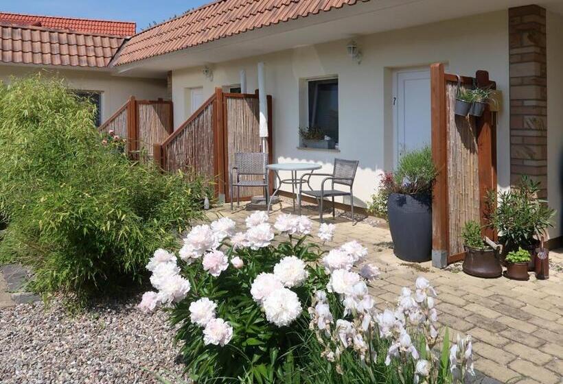 Полулюкс, Pension Walmeer
