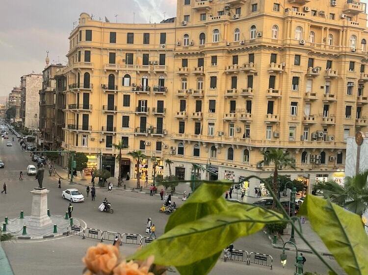 اتاق لوکس یک تخته, Cairo Inn