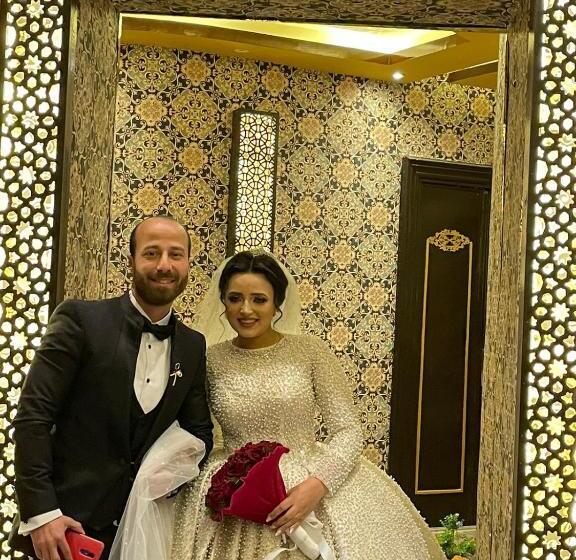 اتاق لوکس با بالکن, Cairo Inn