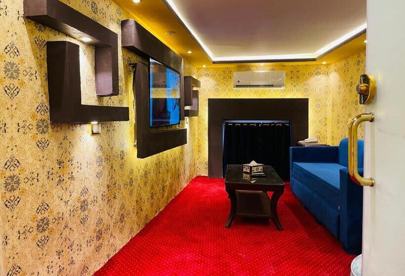 1 Bedroom Penthouse Apartment, Cairo Inn