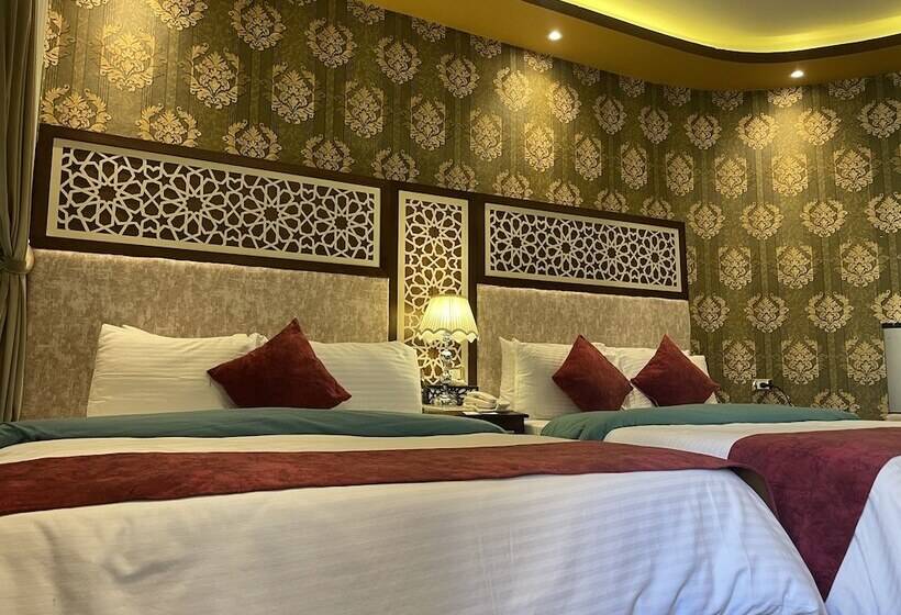 اتاق لوکس چهار تخته, Cairo Inn