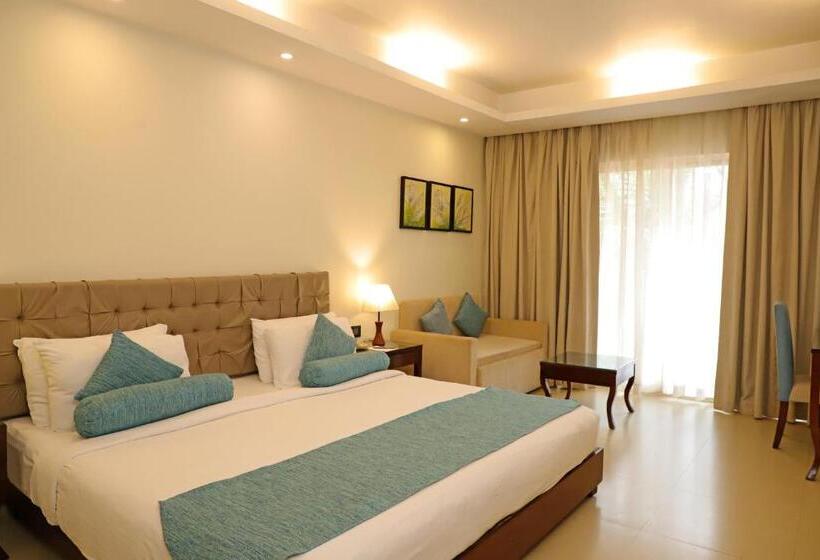 Номер Superior Кровать Кинг, Golden Tulip Candolim, Goa