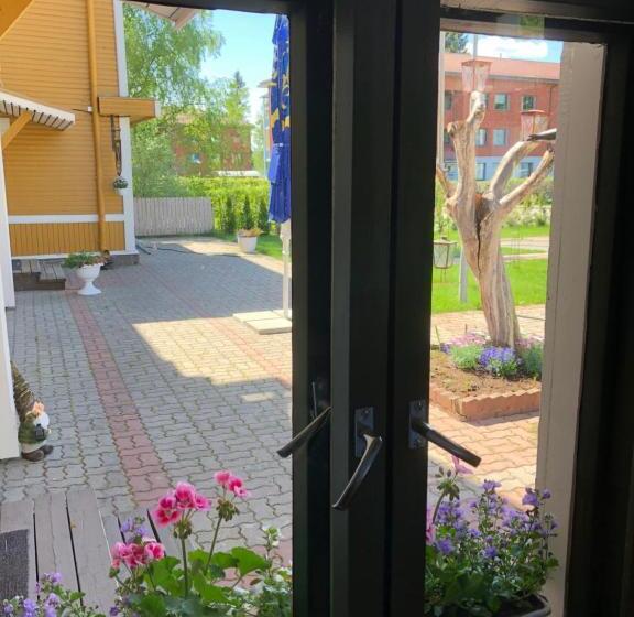 Апартаменты 2 Спальни, Kerihovi   Hostel
