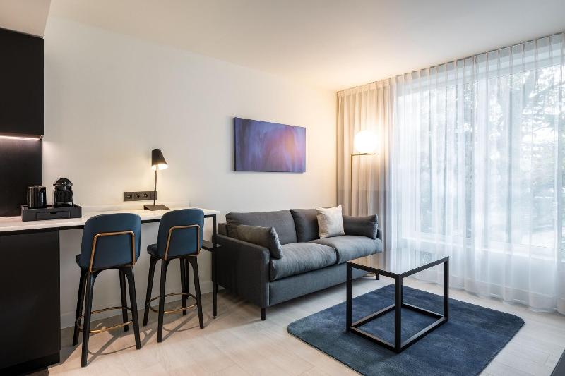 Люкс Кровать Кинг, Residence Inn Ghent By Marriott