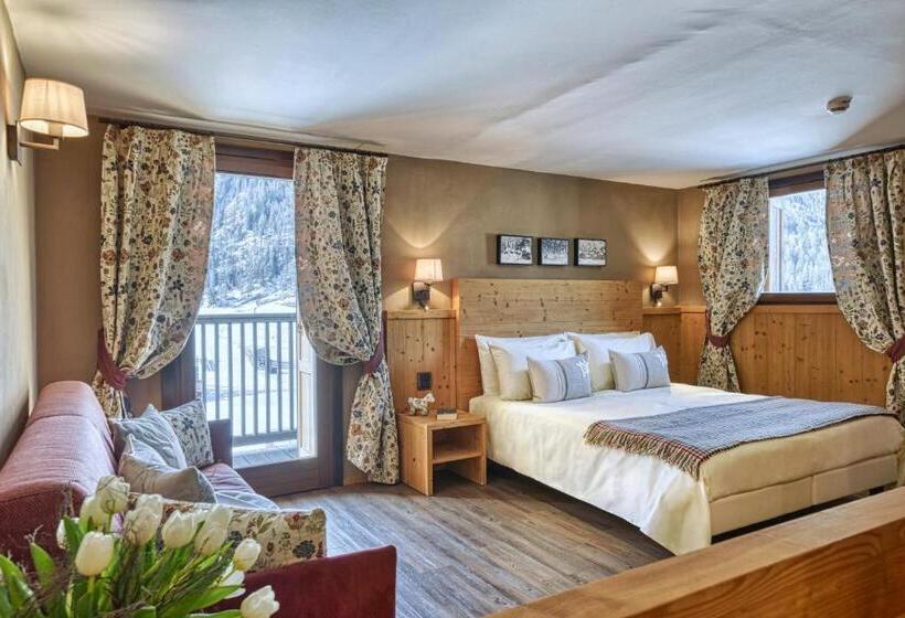 سوییت جونیور با بالکن, Sant Orso  Mountain Lodge & Spa