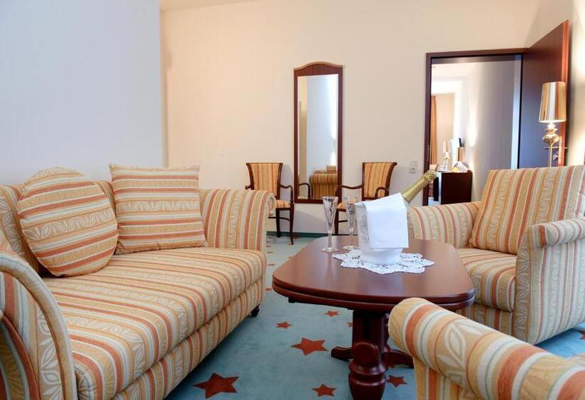 스위트, Stadthotel Stern