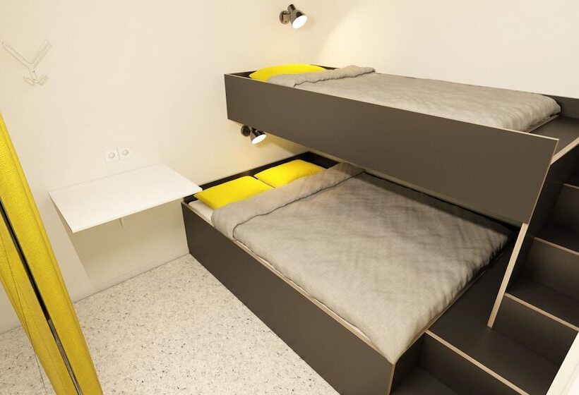 اتاق استاندارد سه تخته با سرویس بهداشتی مشترک, Citysleep