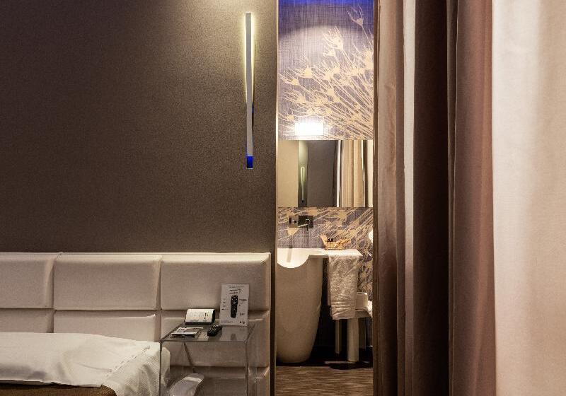 اتاق سوپریور با تخت بزرگ, Le Camp Suite & Spa