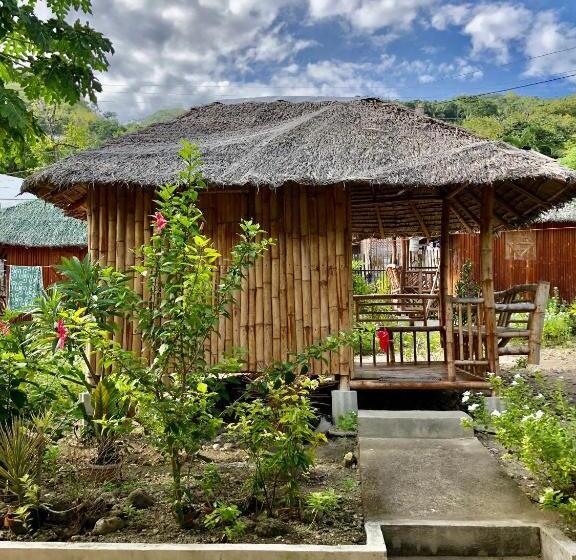 اتاق استاندارد با بالکن, Sharky Hostel Oslob